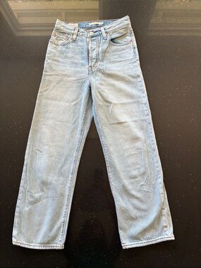 Levi's Ribcage Straight Ankle Premium Button Fly Jeans Light Blue Size 26